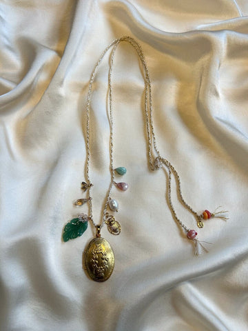 #necklace #collier #bijoux #jelwery #jewellery #bali #cristal #chic #glamour #gold #perles #pendentif #pink #shine #blue